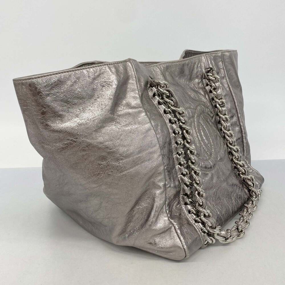 CHANEL Silver Leather Tote Bag - Picture 2 of 11